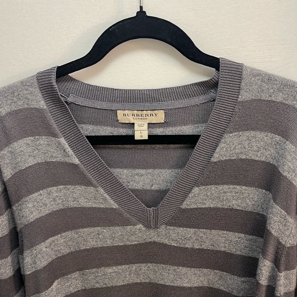 MENS BURBERRY SWEATER V-NECK VINTAGE SIZE L